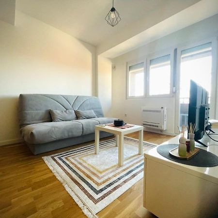 Apartman Nikol Kumanovo Luaran gambar